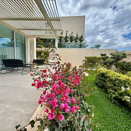 Seaclusion - Heated Pool & Jacuzzi *