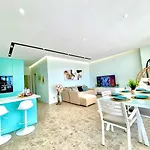 Vila Seaclusion - Heated Pool & Jacuzzi Palasë