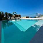 Seaclusion - Heated Pool & Jacuzzi Vila Palasë